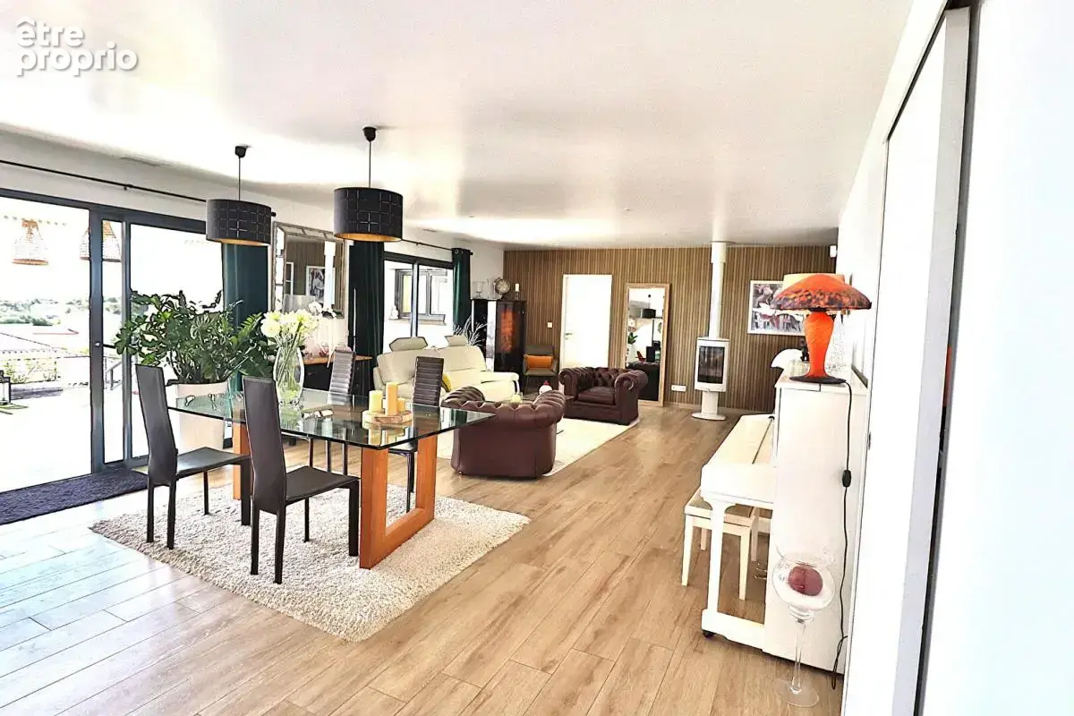 Villa contemporaine 5 pièce(s) 150 m2 sur un terrain de 1000m² avec piscine - photo 4