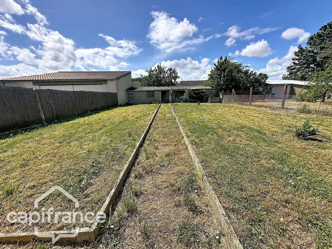 Maison de plain-pied à vendre 3 pièces  (79) - photo 2