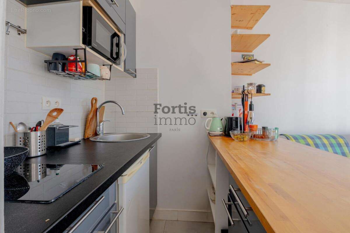 Appartement à PARIS-18E