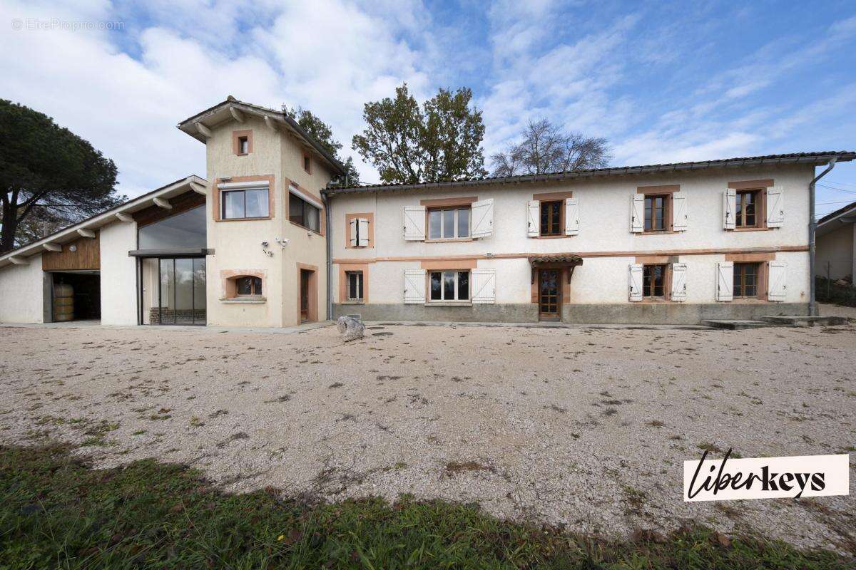 Maison à POUCHARRAMET