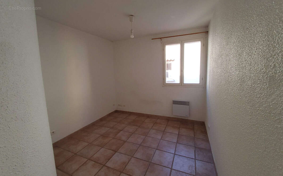 Appartement à CUERS