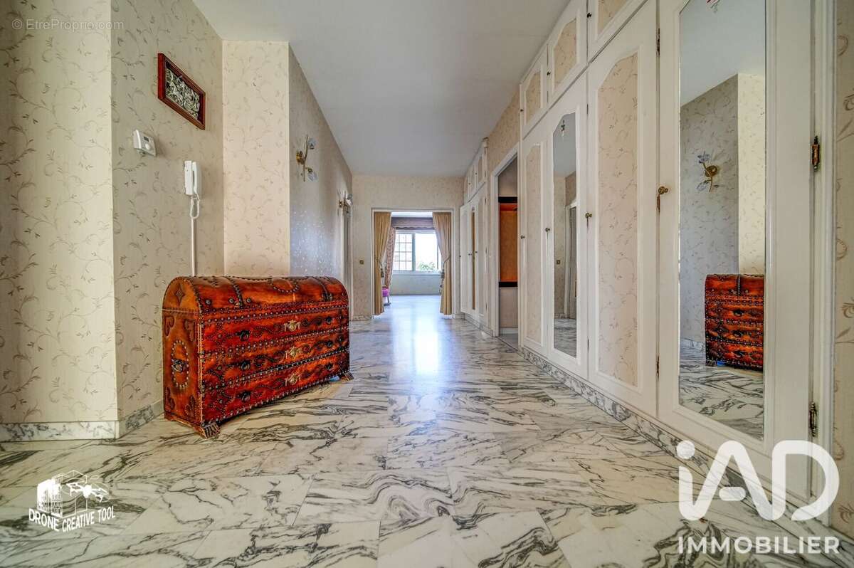 Appartement 267 m² à Jarny  - photo 6