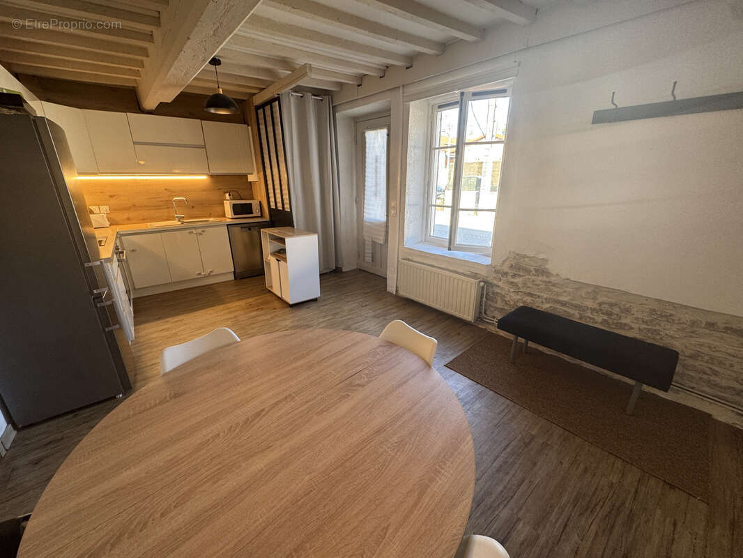 Maison à SAINT-ROMAIN-DE-JALIONAS