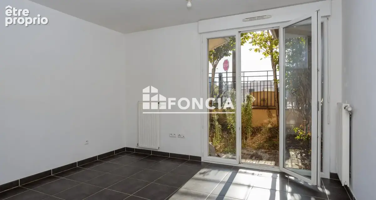 FRANCONVILLE- F2 en rez de jardin - photo 3