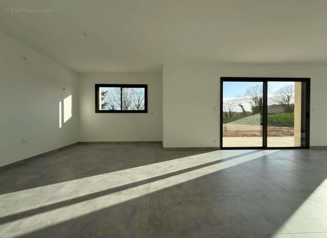 Maison à SAINT-MARCEL