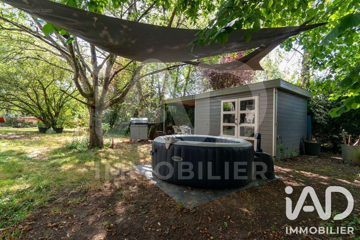 Maison 163 m² à Saint-Sulpice-De-Pommeray  - photo 4