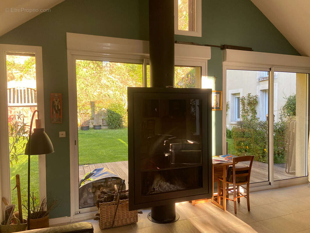 Maison à VERNOU-SUR-BRENNE