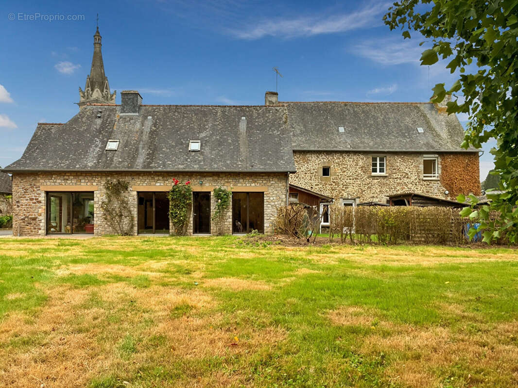 Maison à SAINT-JEAN-SUR-COUESNON