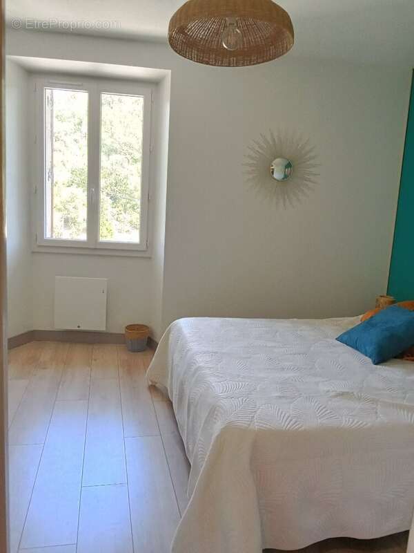 Maison de village rénovée 138m² - 6 ch / 3 sdb - jardin en bancels + 2 garages - photo 18