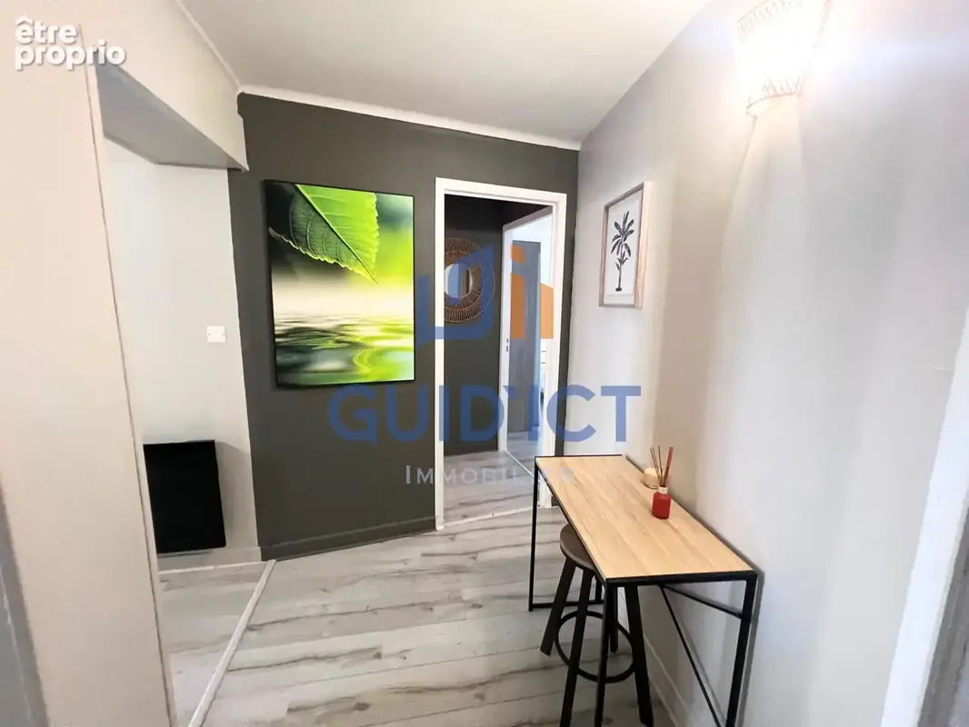 ESPALION HYPERCENTRE   Appartement rénové de 82,65 m2 avec 3 chambres - photo 10
