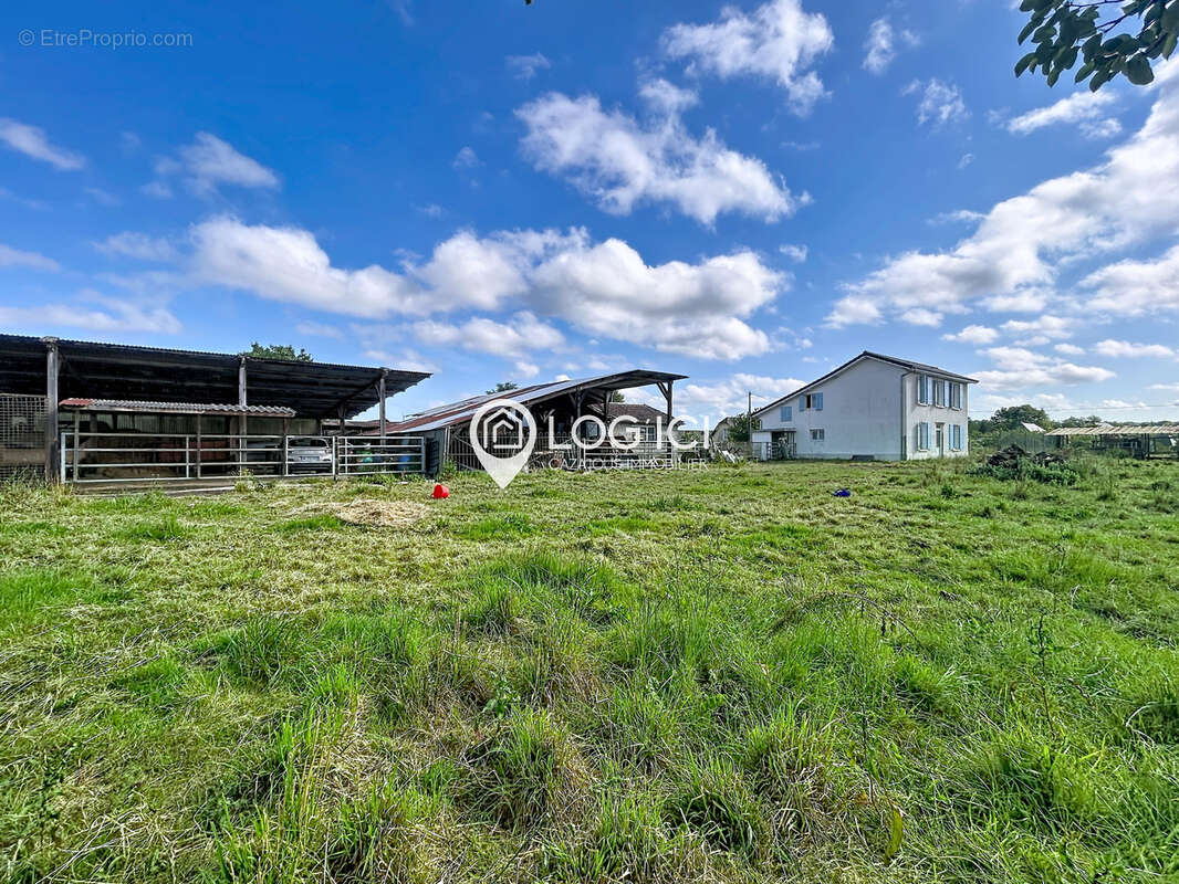 Maison à LESTELLE-BETHARRAM