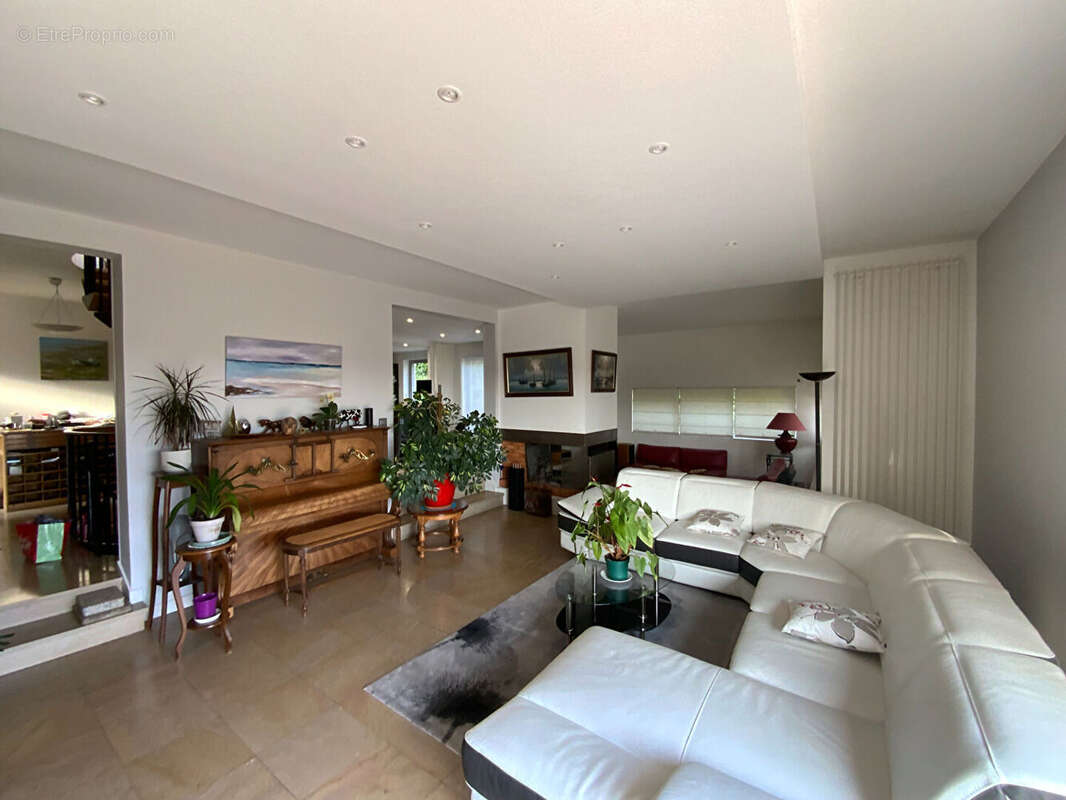 Maison à LE CREUSOT