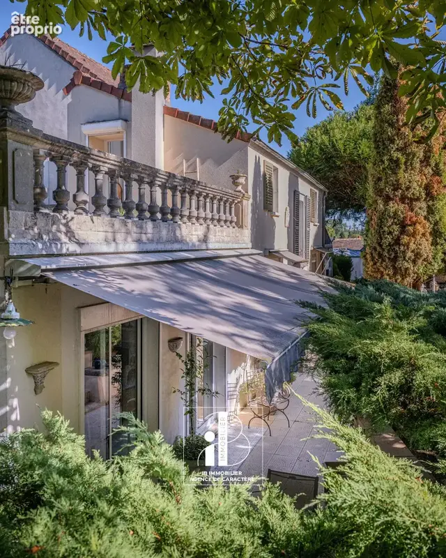 Saint pierre les nemours, maison de caractere  avec piscine de 217 m² et ces dependances sur un jardin de 1939 m² - photo 3