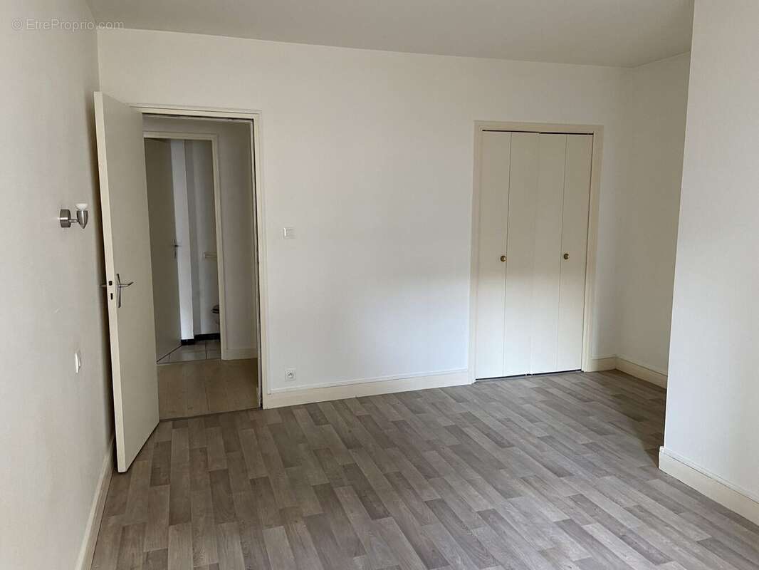 Appartement 58 m² à Angers  - photo 4
