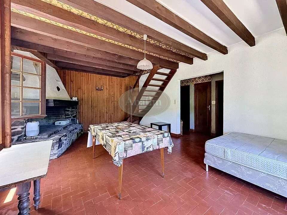 Maison à CAMPAN