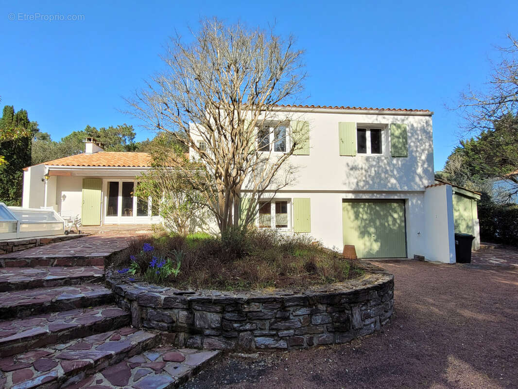 Villa avec piscine 200m2 habitables - Parc de la résidence - La Palmyre - photo 2