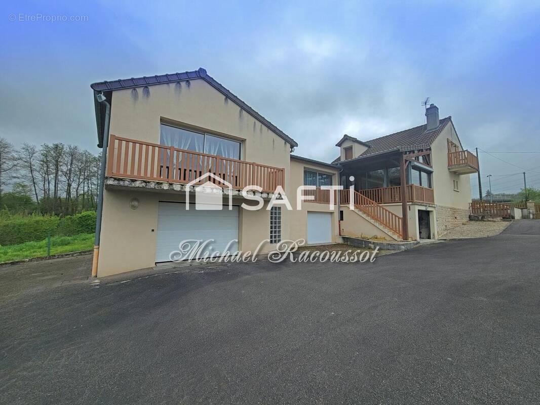 Photo 1 - Maison à ECUISSES