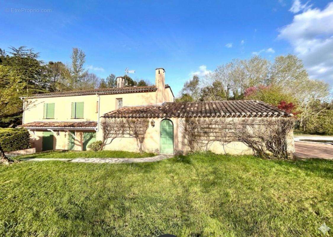 Découvrez le charme et les volumes d'une maison d'architecte - 300 m2 - 4 chambres   à pugnac dans un parc arboré pour savourer  - photo 15
