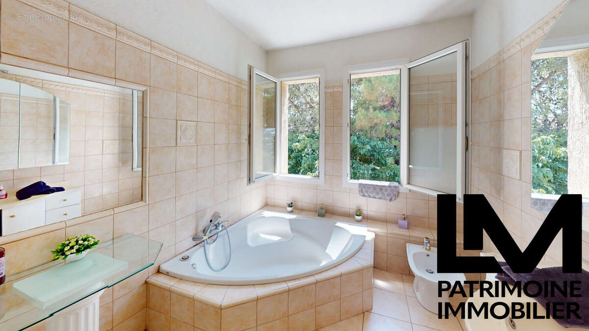 Maison 142 m² à Beziers  - photo 6