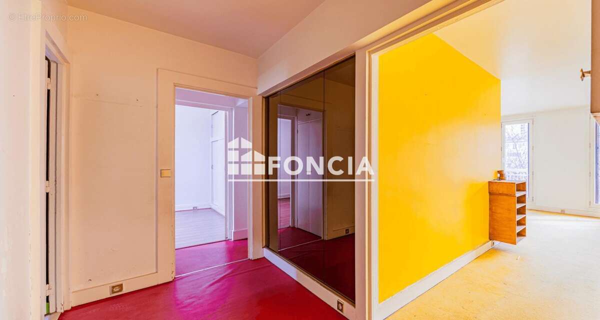 Appartement à PARIS-11E