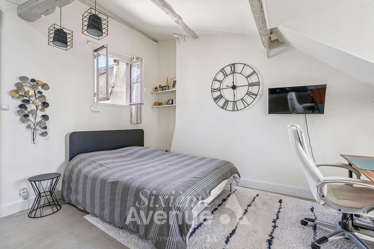 Appartement à PARIS-4E