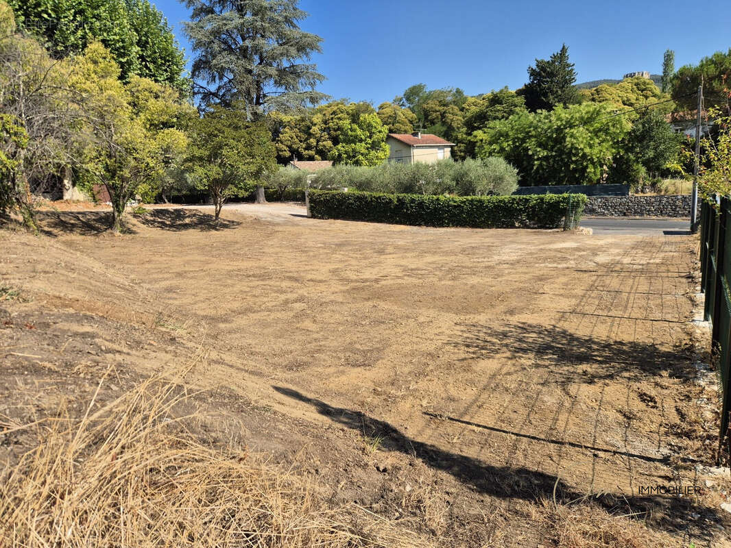 Terrain 661 m² à Ganges  - photo 4