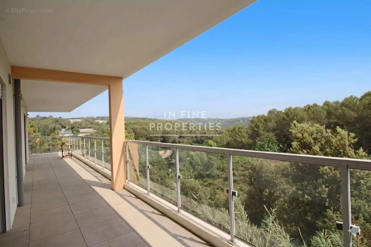 Appartement à BIOT