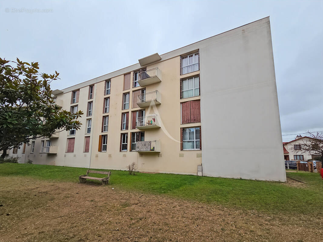 Appartement à LES MUREAUX