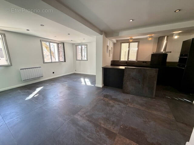 Appartement à EGUILLES