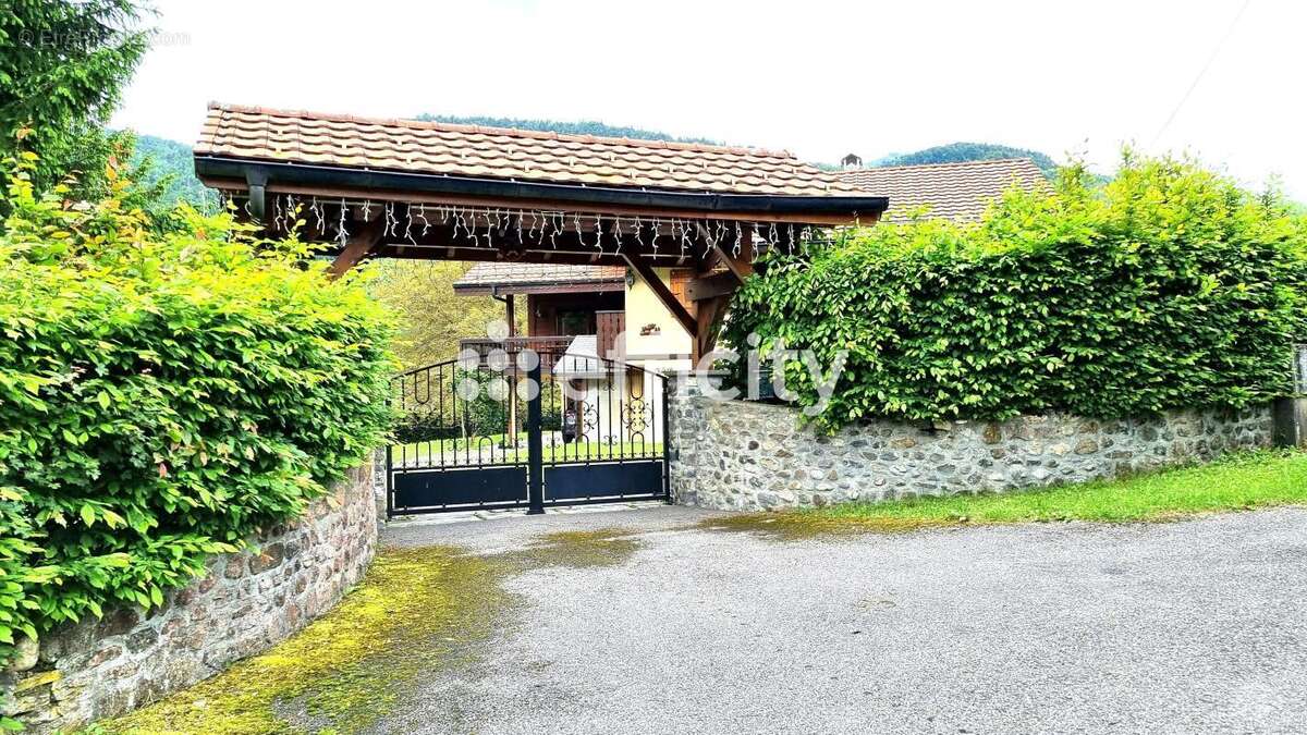 Maison à MEGEVETTE