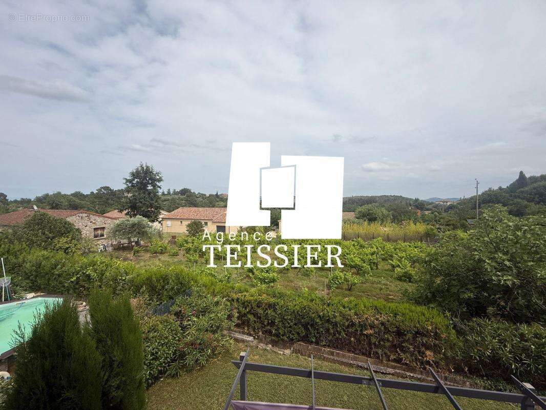 Maison à SAINT-PAUL-LE-JEUNE