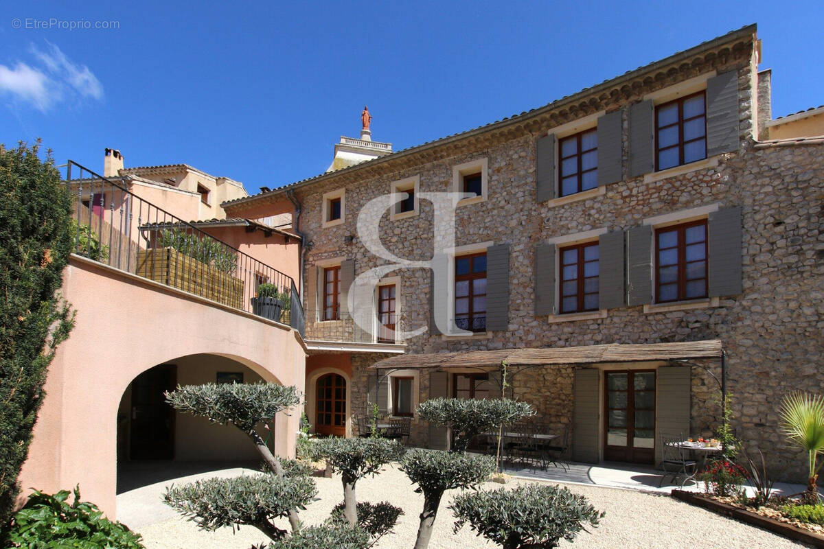 Maison à VAISON-LA-ROMAINE