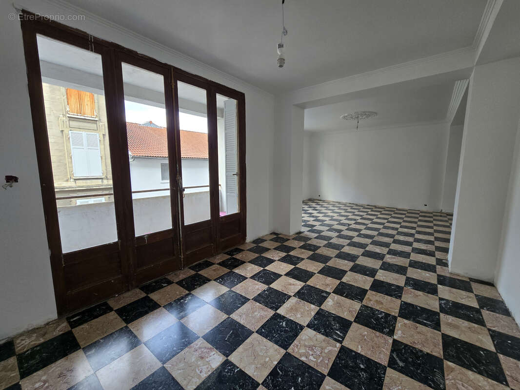 Appartement à ROMANS-SUR-ISERE