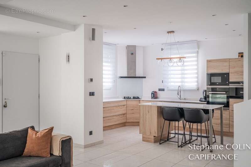 Maison à ECHIROLLES