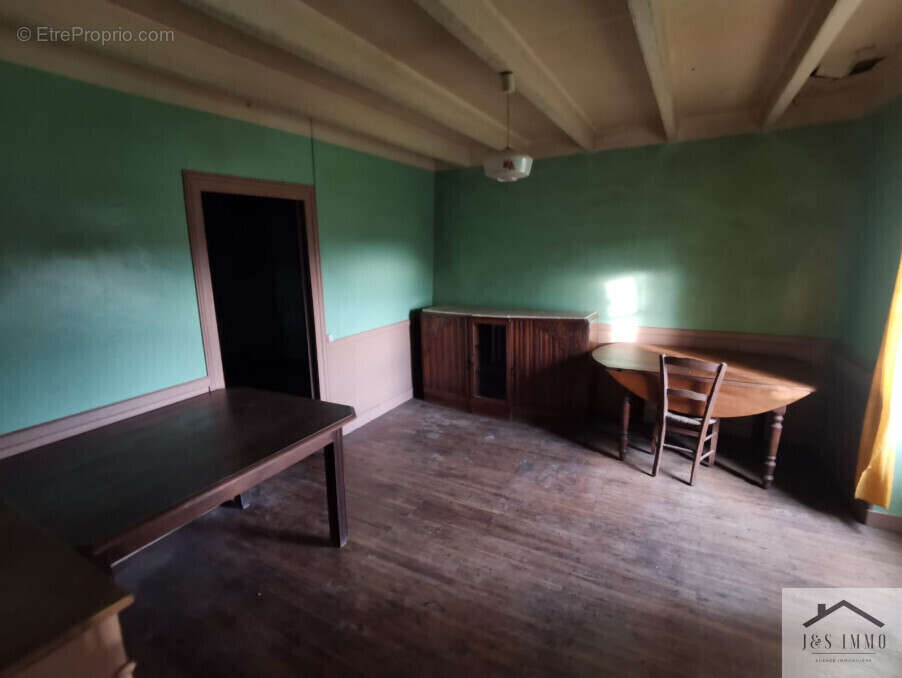 Maison à CELLEFROUIN