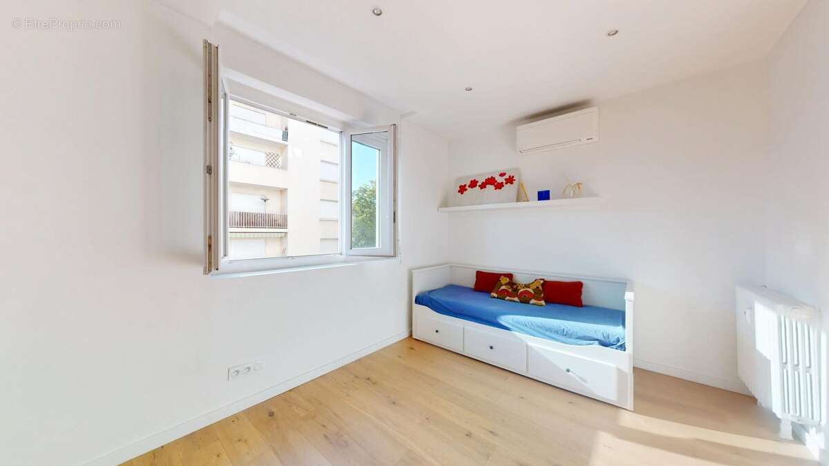 Appartement à LYON-8E