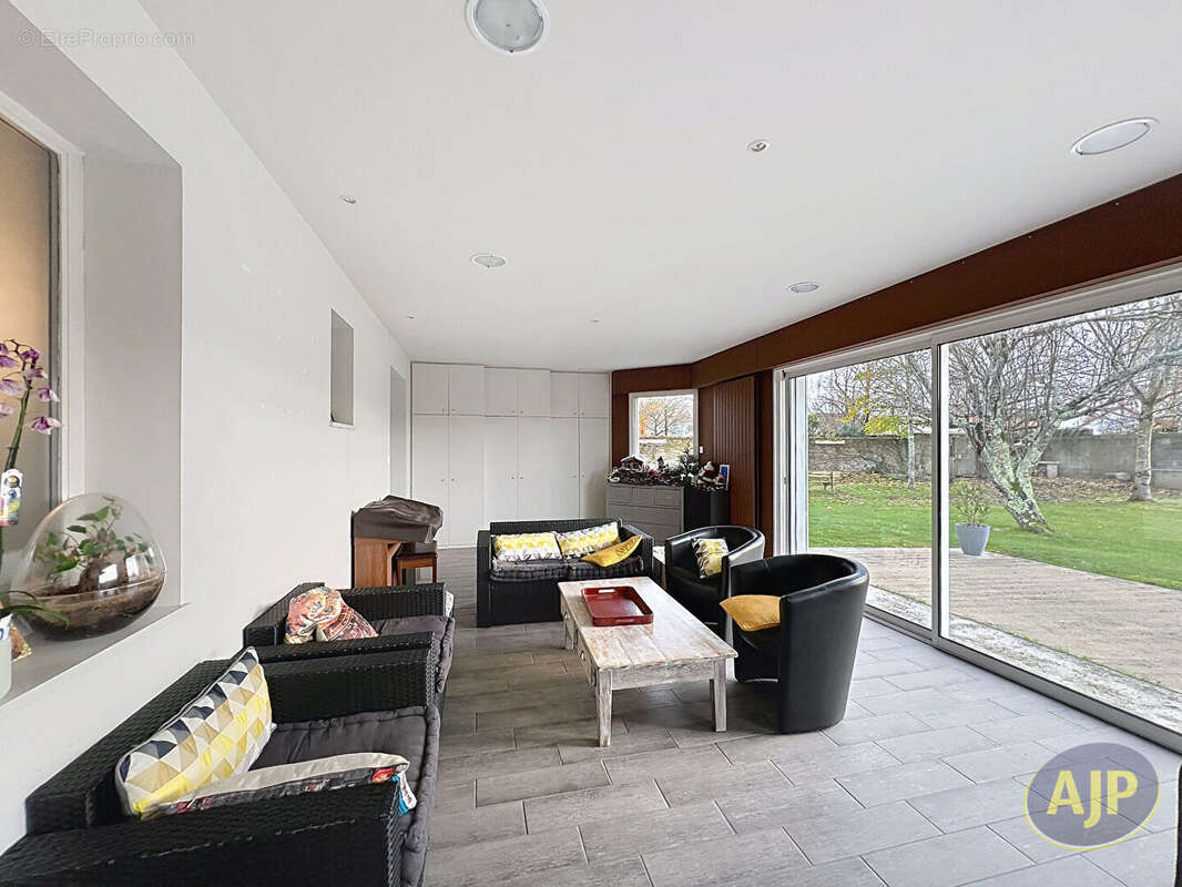 Maison à SAINT-AIGNAN-GRANDLIEU