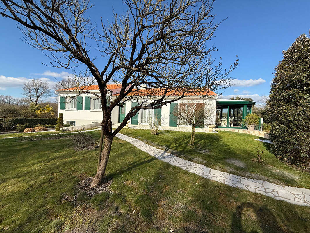 Maison à SAINT-MAIXENT-SUR-VIE