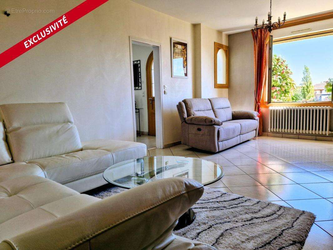 Maison à LONGUE-JUMELLES