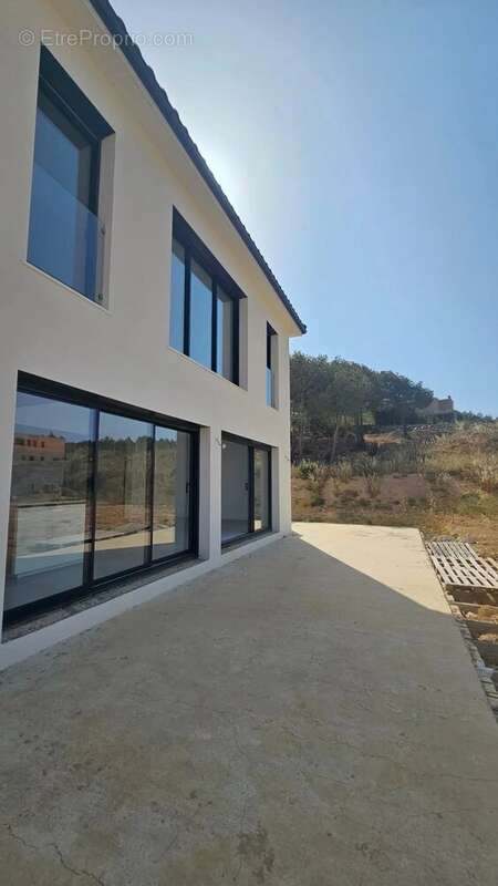 Villa contemporaine T5 avec double garage - photo 11
