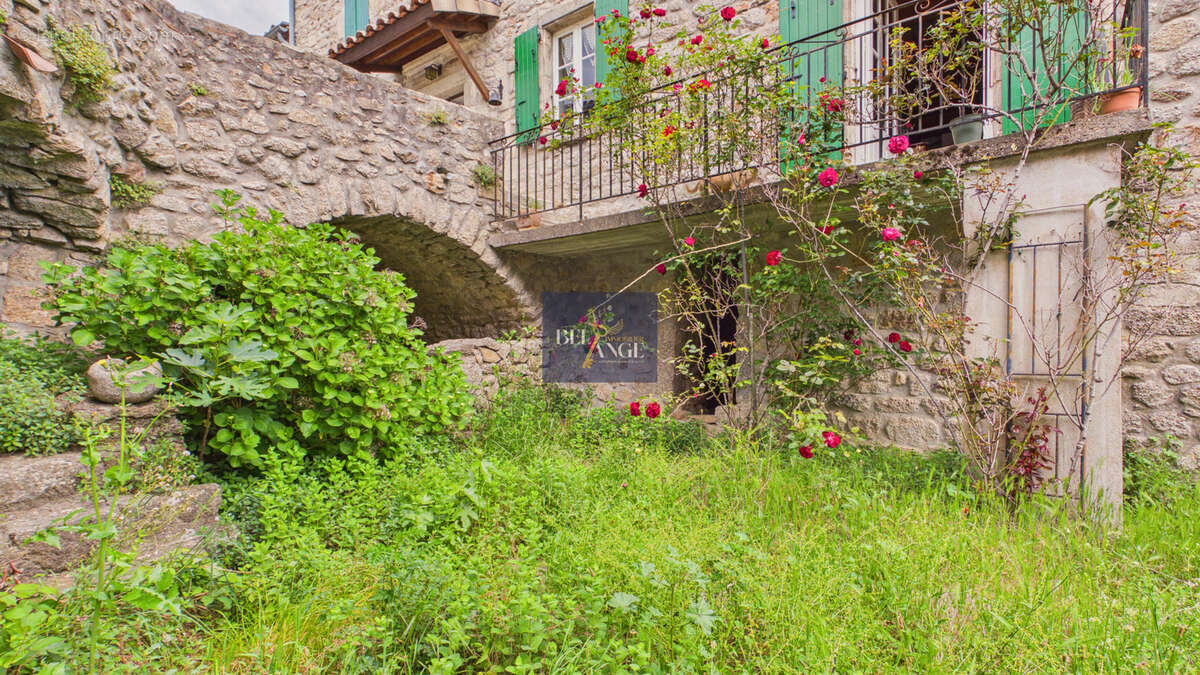 Maison à ROCLES