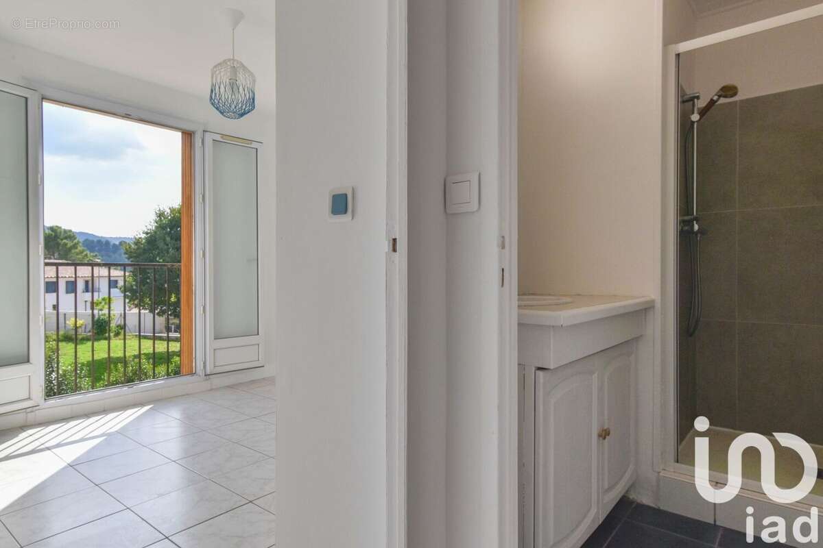 Photo 8 - Appartement à AUBAGNE