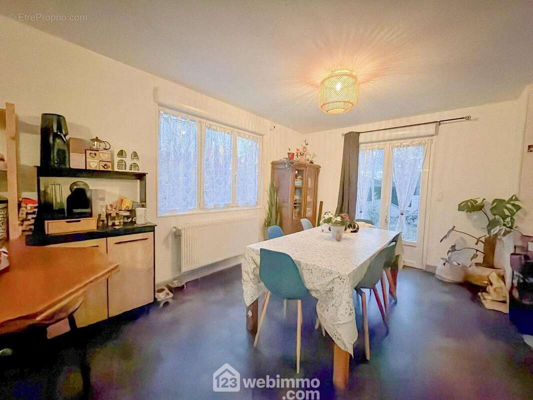 Maison à THIERVILLE-SUR-MEUSE