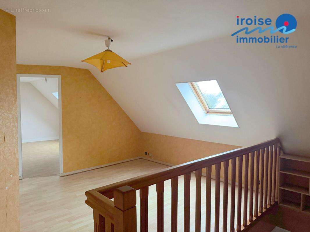 Maison t8  de 1986 - terrain de 3019 m² - photo 4