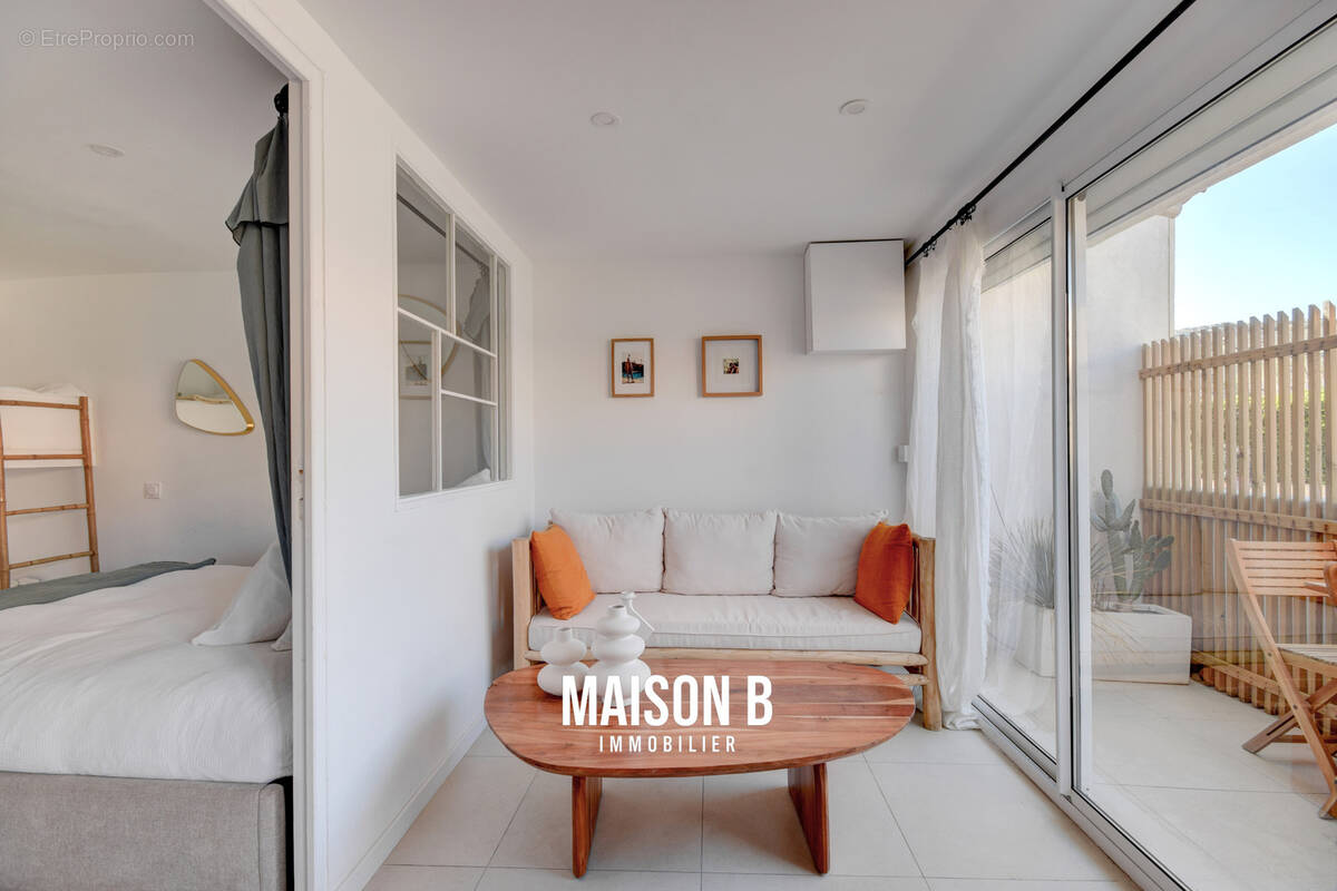 Appartement à MARSEILLE-8E
