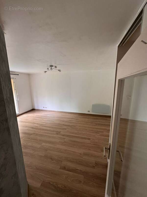 Appartement à DAMMARIE-LES-LYS