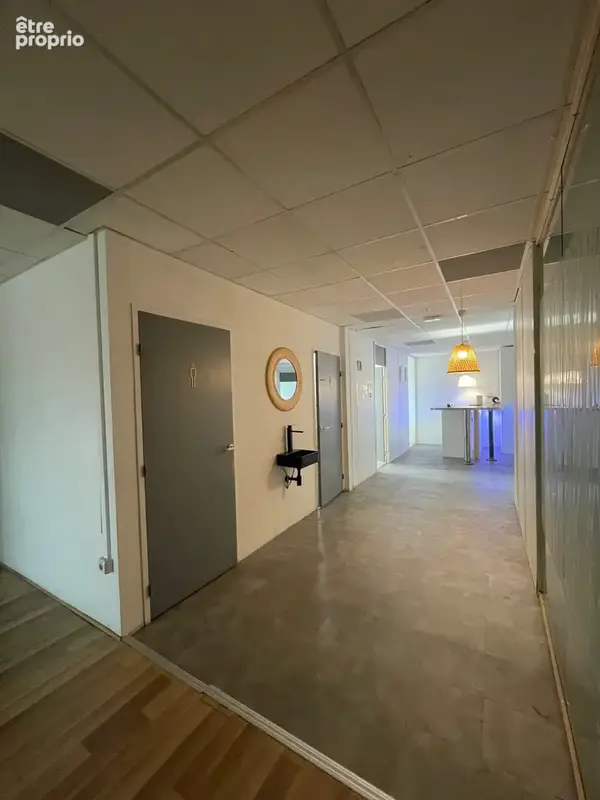 Bureau 606m2 1er étage avec ascenseur - photo 5