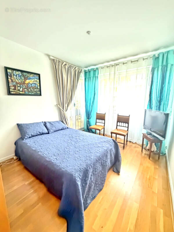 Appartement à FONTENAY-LE-FLEURY