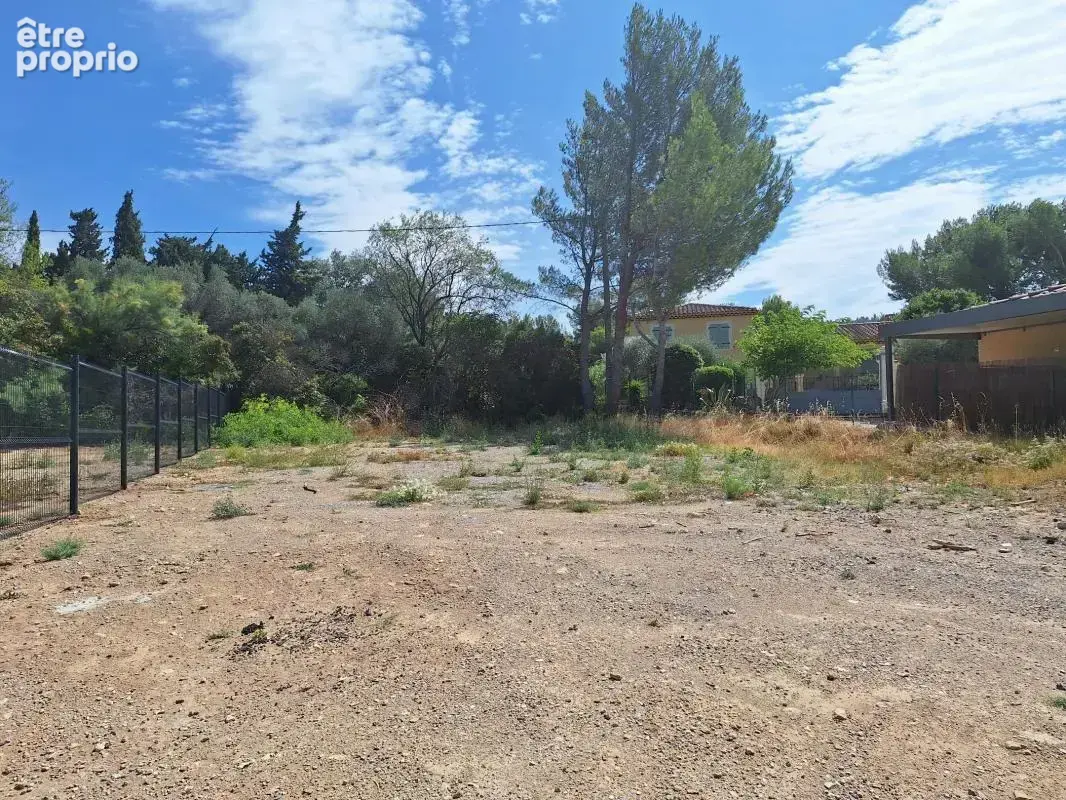 Terrain viabilise de  400 m² piscinable et libre constructeur - photo 2