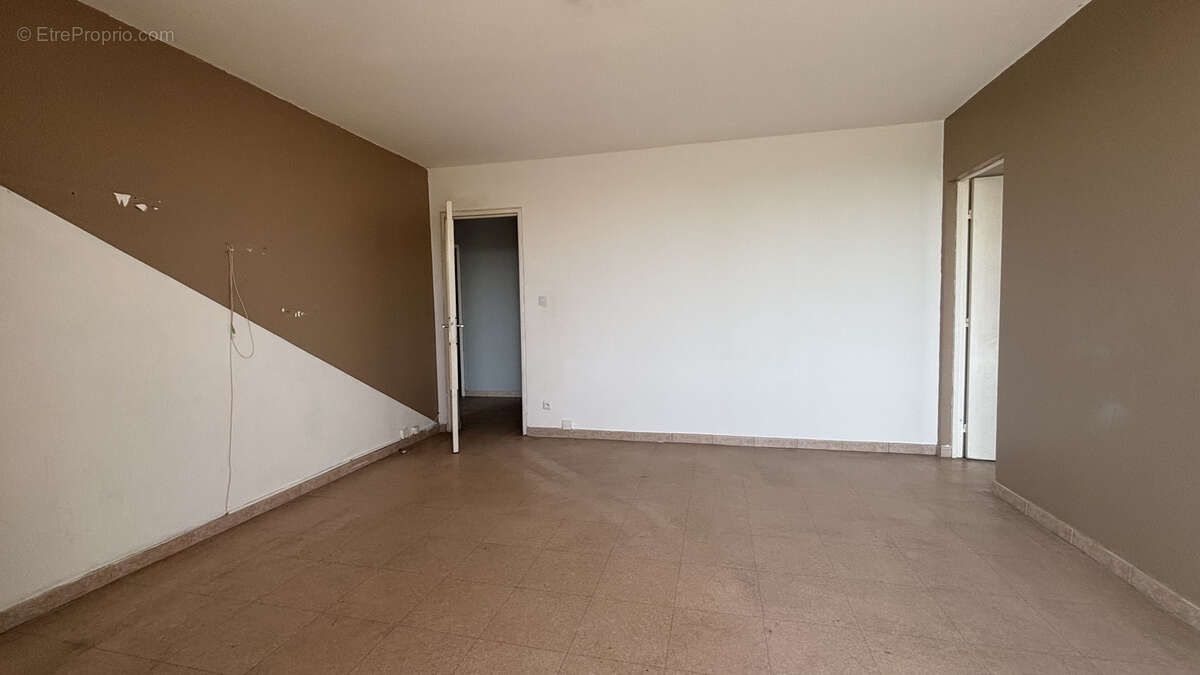 Appartement à PORT-DE-BOUC